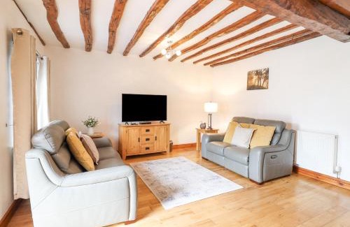 Llanfair House | Isallt