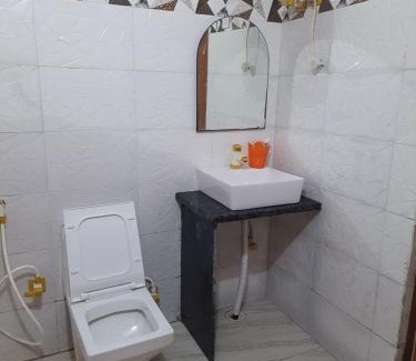 Vrindavan Apartment | ISKCON Hare Krishna Homestay
