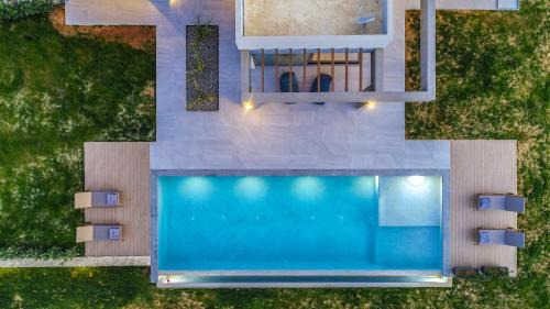 Kato Stalos Villa | ISKIOS Premium