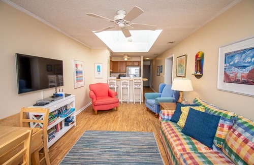 Atlantic Beach Condo | Island Beach Racquet Club 303B, Oceanfront Condo in Atlantic Beach, NC!