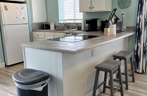 East End Condo | ISLAND CLUB- East End OCEANFRONT Ground Level unit with gazebo and OCEAN VIEW