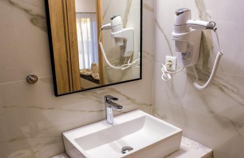 Rhodes House | Island Dreams Rooms & Suites