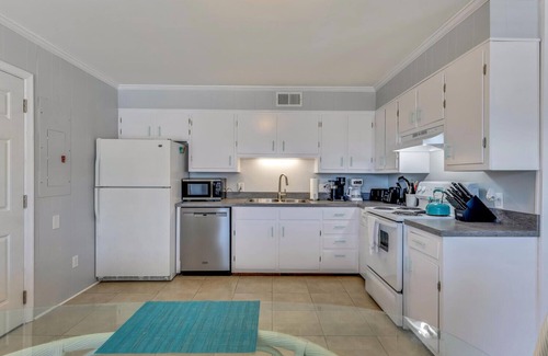 Carolina Beach House | Island Escape - 2 Private levels