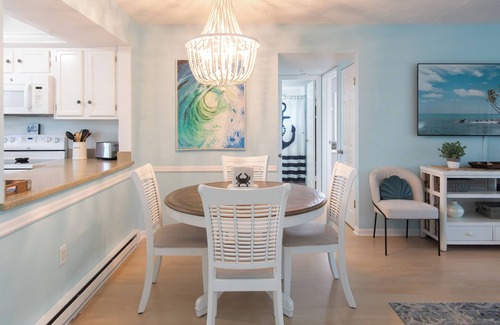 Marco Island House | ISLAND MANOR Unit K4- 2 BR/1 BA - NEWLY REMODELED