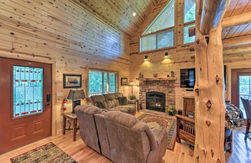 Island Park House | Island Park Cabin with Stunning Forest Views!
