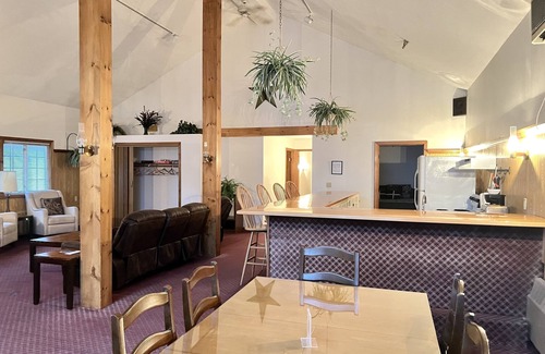 Brighton Hotel | Island Pond Country Inn (Formerly the Lakefront Inn & Motel)