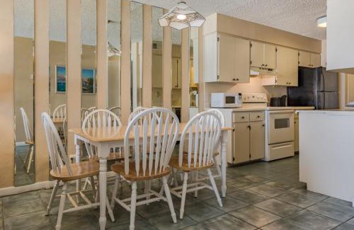 Gulf Shores Apartment | Island Shores #256