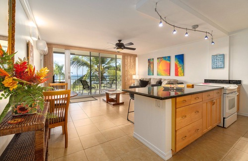 Kihei Condo | Island Surf Resort, breathtaking ocean view, in the heart of the action