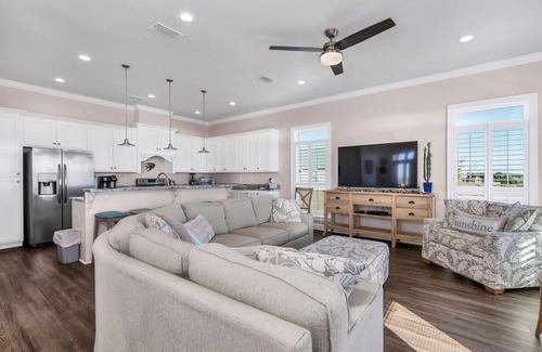 Dauphin Island House | Island Time | Fall Break on the Coast~book today