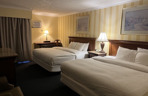 Downtown Victoria Hotel | Island Travel Inn