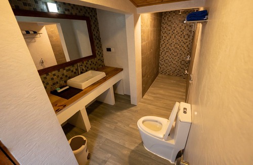Goidhoo Hotel | Island Zephyr