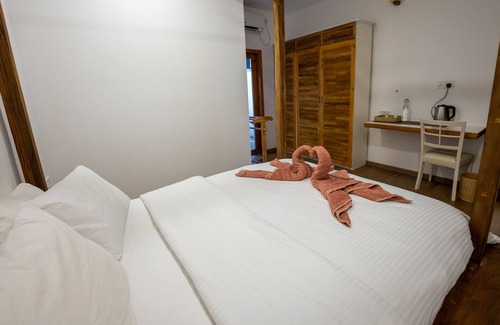 Goidhoo Hotel | Island Zephyr
