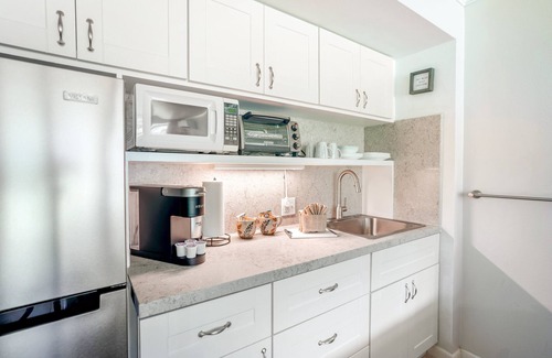 Wailua Apartment | Islander on the Beach 120| Walk to Beach | Studio w/AC
