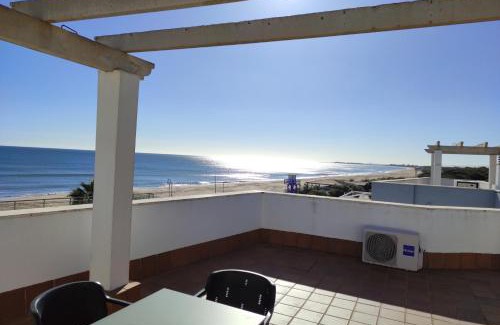 Isla Cristina Apartment | Islantilla vistas al mar 1 línea, piscina, parking, wifi