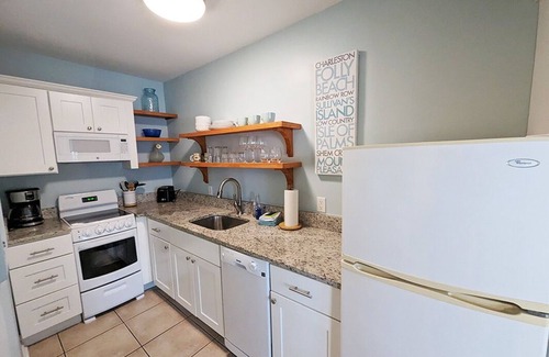 Isle of Palms Condo | Isle Of Palms Condo, half block to beach, enter with combo, private entrance.