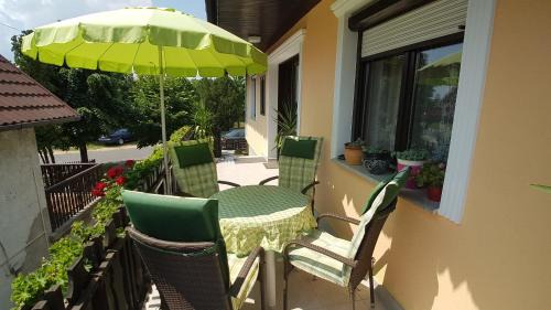 Vonyarcvashegy Apartment | István apartments