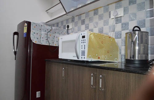 Karappakam Apartment | ♥IT Hub♥FAST WIFI♥OMR♥TV♥LakeView♥5☆ Condo֎۞۩ᴥ★
