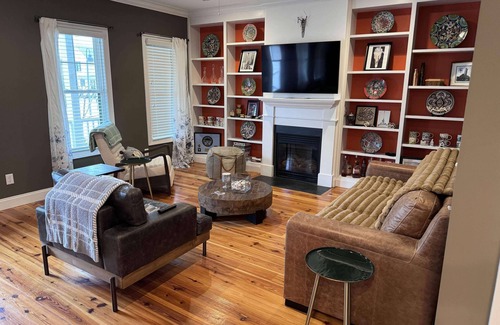 Southern Pines House | It is located between downtown Southern Pines and Pinehurst Golf Resort.