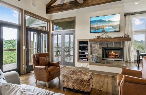Smithville Ski Chalet | It's A Wonderful Life