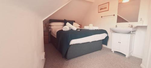 West Itchenor Hotel | Itchenor Sailing Club