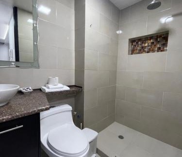 La Carolina Apartment | ItsaHome Apartments - Torre Aqua