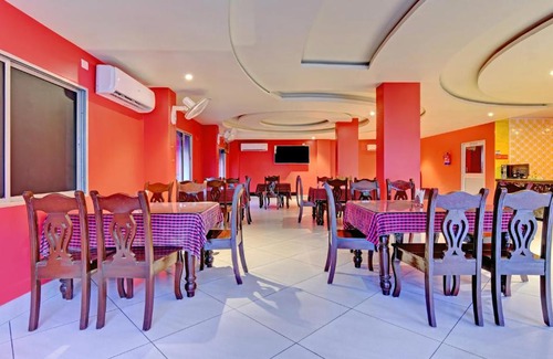 Siliguri Hotel | Itsy By Treebo - Mountain Green