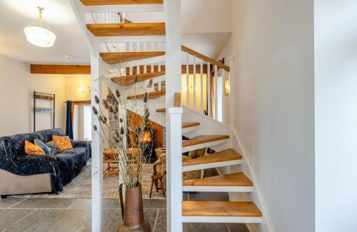 Llanddewi Brefi House | Ivy Bush Cottage