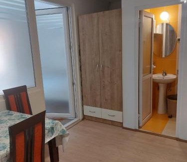 Sumadija Apartment | Izvori