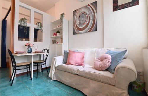 Cagliari Apartment | IzzHome City Love