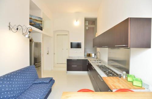 Marina District Apartment | IzzHome Dsign