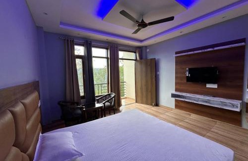 Arki Hotel | J&B Royal Complex
