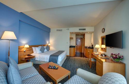 Deira Hotel | J5 Hotels – Port Saeed