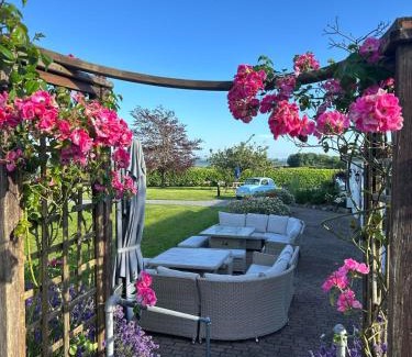 Whitland House | Jabajak Vineyard with Rooms