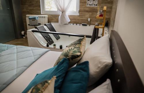 Grbavica Apartment | Jacuzzi Express
