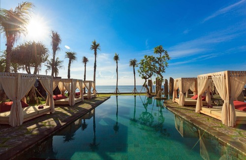 Sukawati Villa | Jacuzzi Sea View Villa at Purnama beach