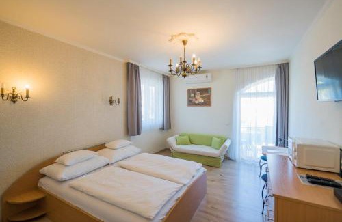 Balatonfoldvar Bed & Breakfast | Jade Panzio