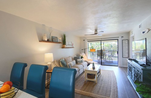 Truckland Condo | JAK'S Hideaway Close to the Beach