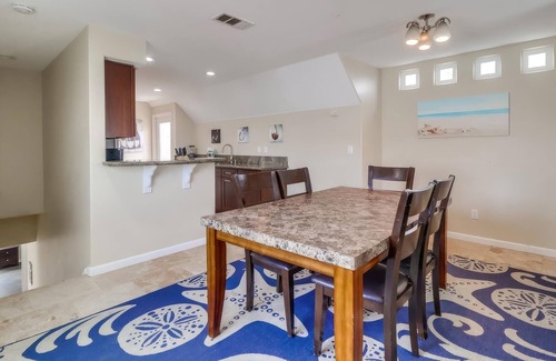 Mission Beach Condo | Jamaica Palms & Penthouse, Sleeps 22