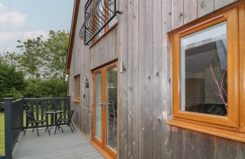 Brigg House | James Ville Marina Lodge 13