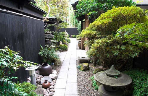 Yufuin Onsen Hotel | Japanesestyle room with openair bath HalfBoard/Yufu Ōita