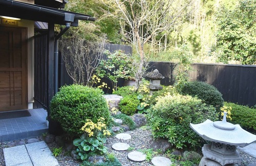 Yufuin Onsen Hotel | JapaneseWestern style room with openair bath/Yufu Ōita