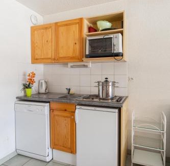 La Salle-les-Alpes Apartment | Jardin Alpin Edelweiss