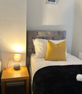 Jarrow Apartment | Jarrow Contractor & professional accommodation, Near port & hospital, 3bedroom apartment near Newcastle, free parking