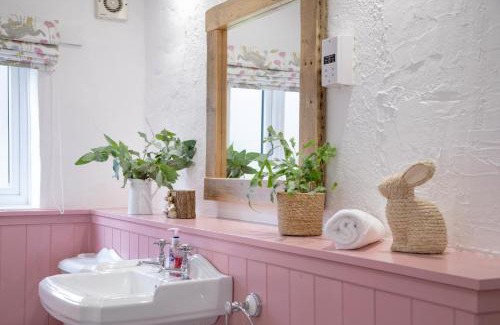 Paignton House | Jasmine Cottage