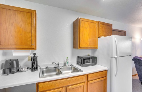 Jasper Apartment | Jasper Studio: 4 Mi to Split Rock Creek State Park
