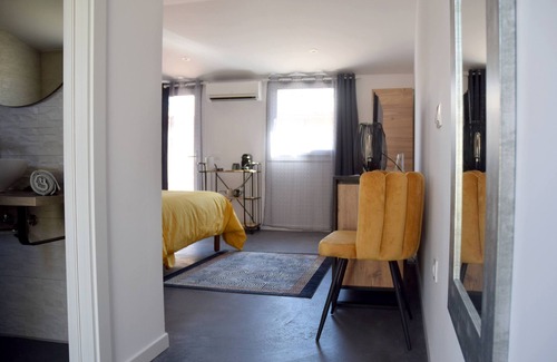 Palau-Saverdera Bed & Breakfast | JAVEA guest house with swimming pool 2 steps from Roses