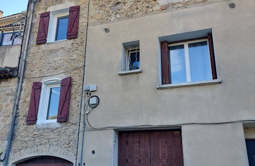 Cabrieres-dʼAigues House | JC's house of happiness