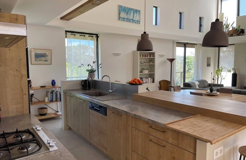 Mougins Villa | JdV Holidays Villa Basilic, large pool, A/C and short walk to charming old town