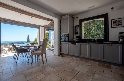 Vence Villa | JdV Holidays Villa Chèvrefeuille, newly-renovated, superb views to the sea
