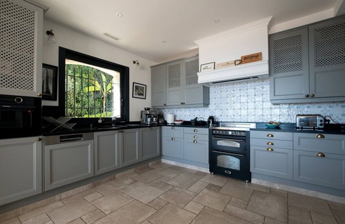 Vence Villa | JdV Holidays Villa Chèvrefeuille, newly-renovated, superb views to the sea